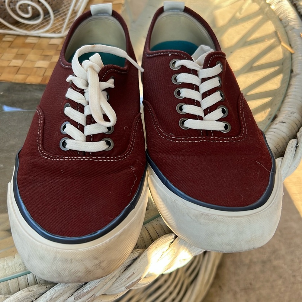 SEAVEES Legend sneaker Regatta used in good condition